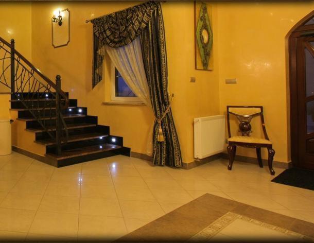 Hotel Andersen Rzeszow Ngoại thất bức ảnh