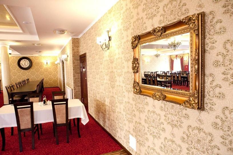 Hotel Andersen Rzeszow Ngoại thất bức ảnh